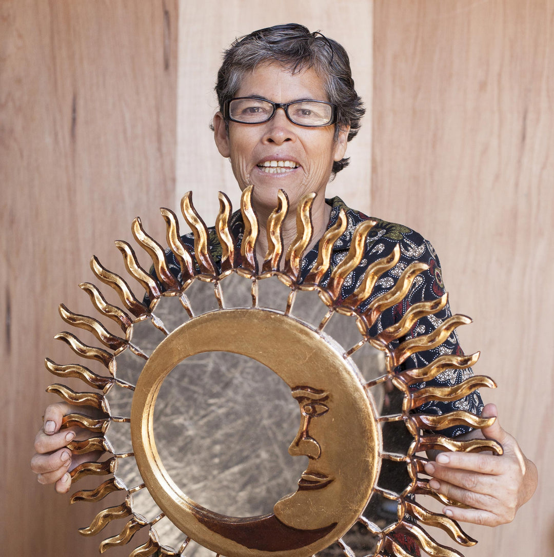 Handmade Bronze Gilded Wood Wall Mirror from Peru - Shiny Sun