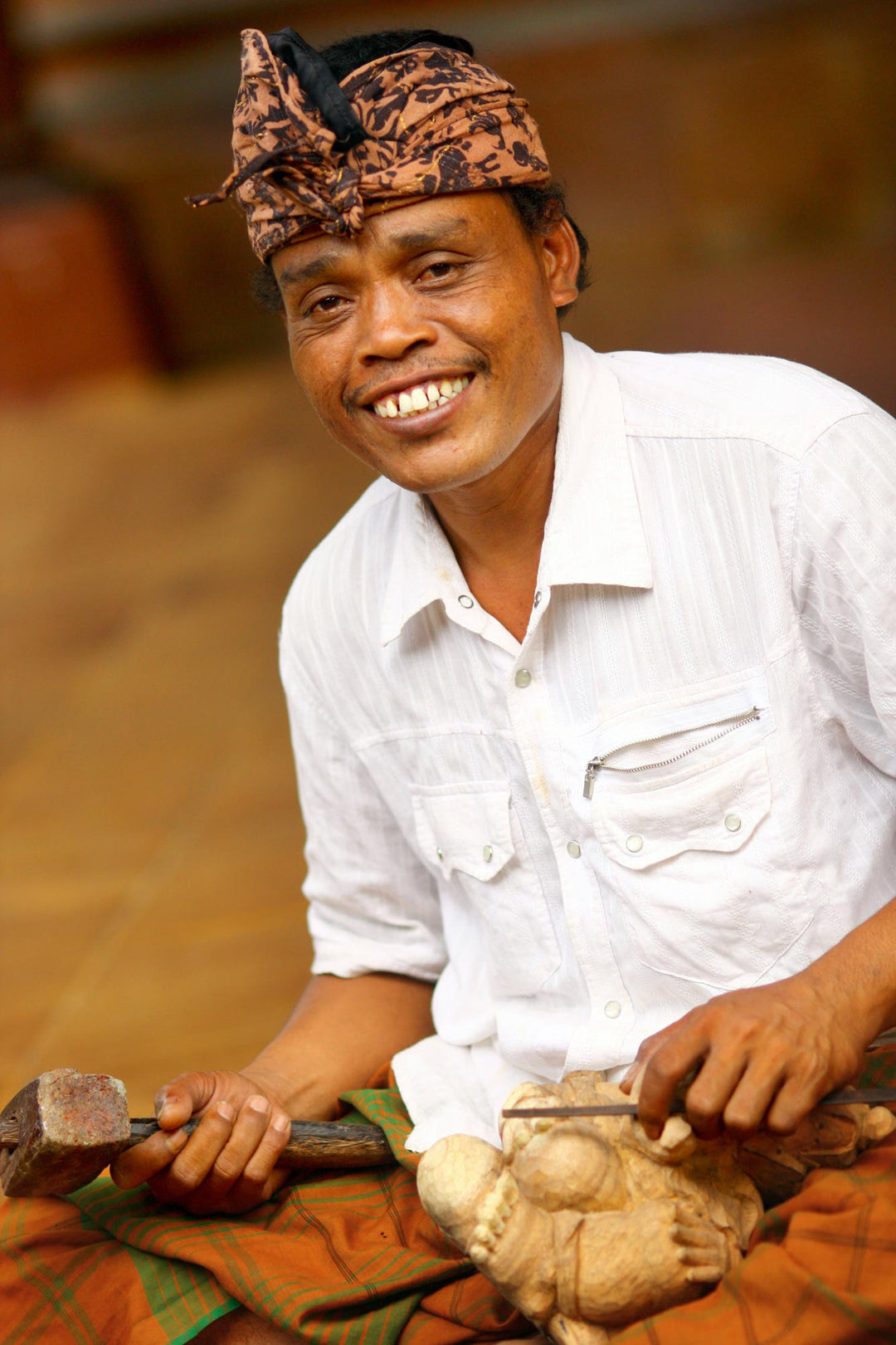 Heart-Shaped Inspirational Suar Wood Sculpture from Bali - Best of Friendship