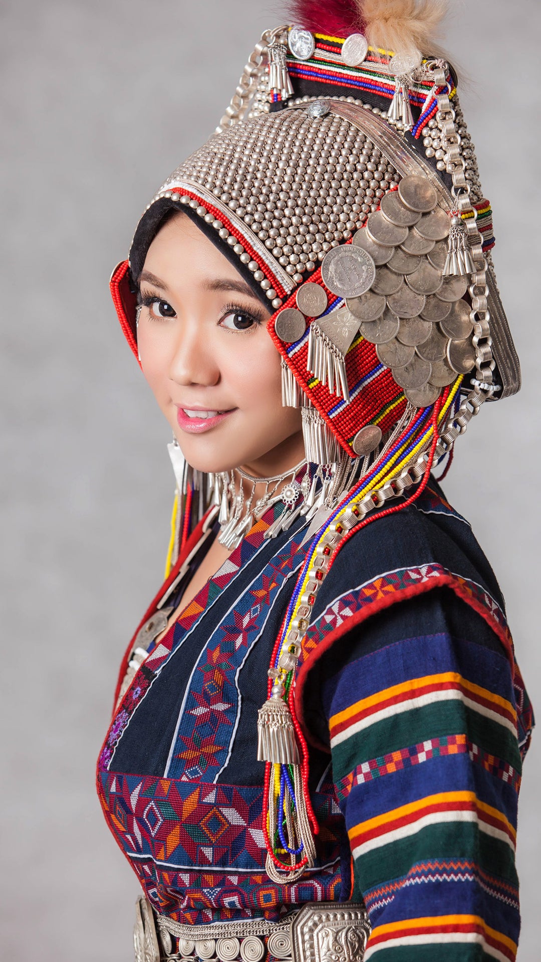 Cotton-Blend Hair Scrunchies with Cotton Pompoms (Set of 3) - Tribal Beauty in Open Skies
