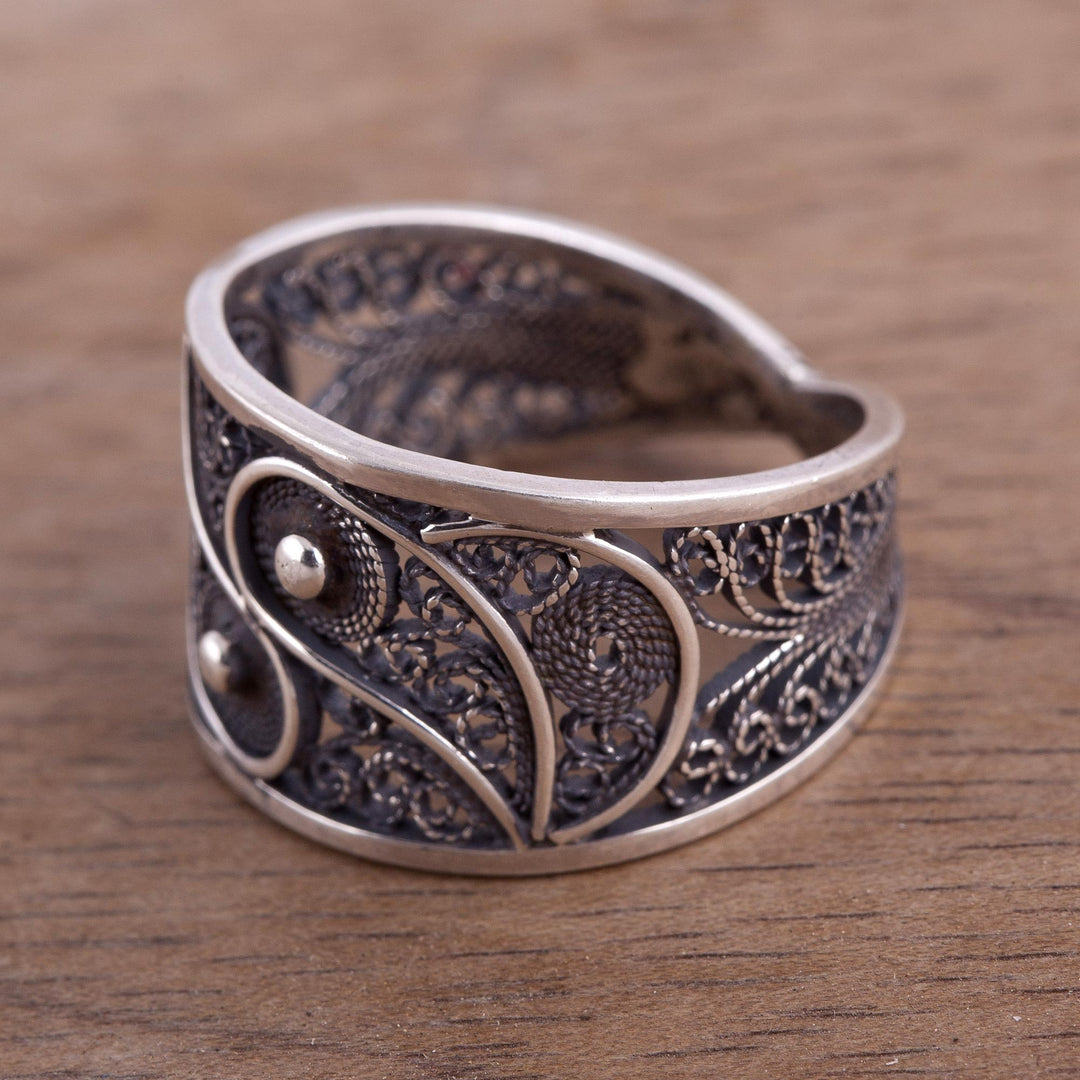 Dark Paisley