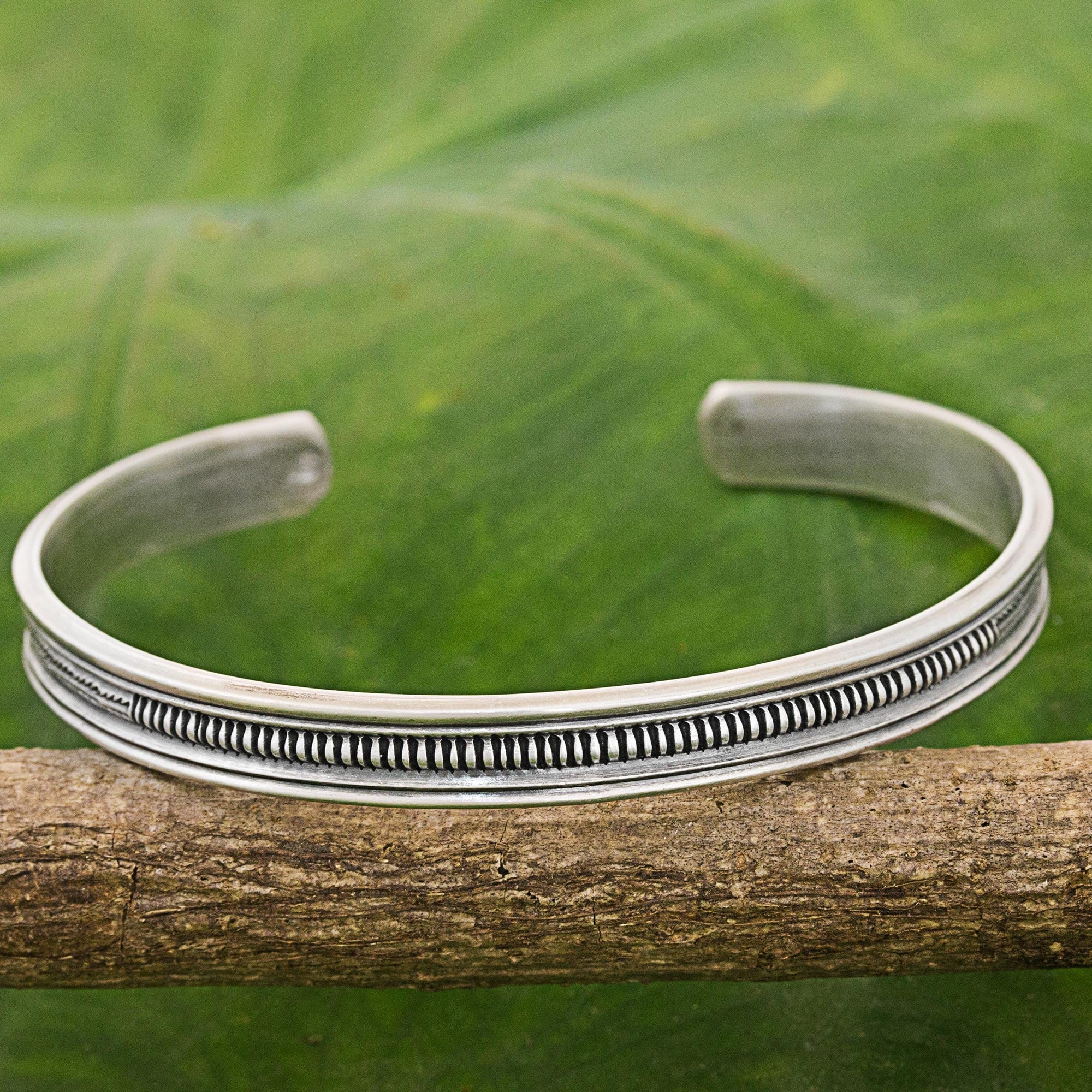 81stgeneration Bracciale Rigido In Argento Puro 999 – Tribù Karen, Design Tubo Martellato, Regolabile, Fatto A Mano