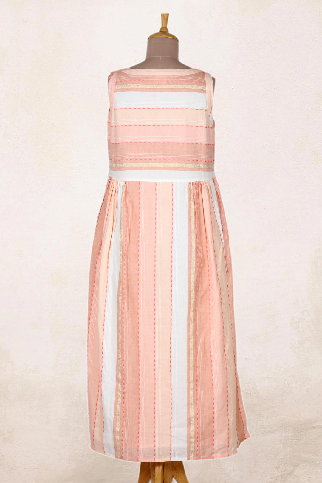 Horizon in Peach