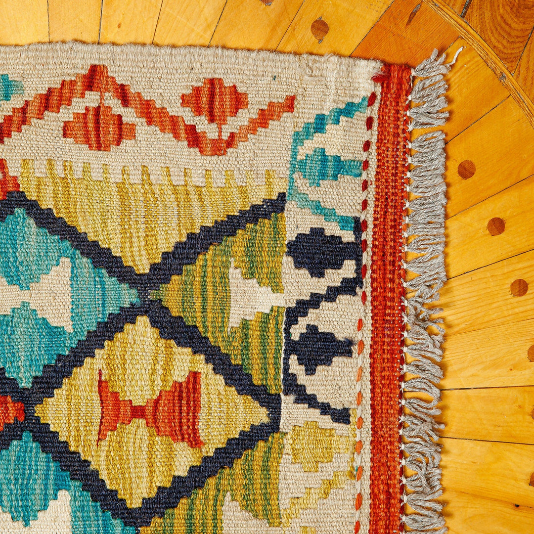 1.5x1.5 Uzbek Hand-Knotted Rhombus-Themed Wool Area Rug - Delightful Flair