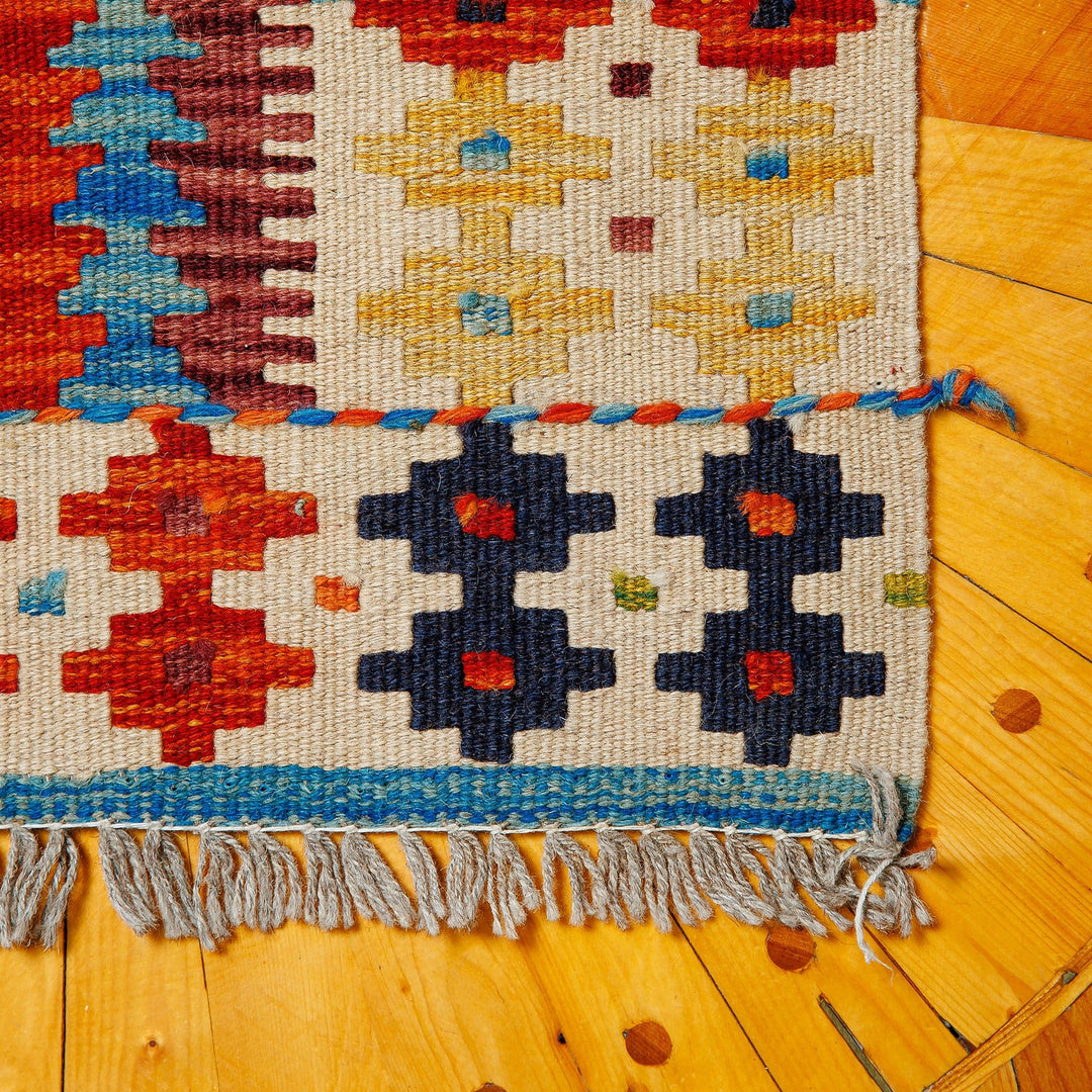 1.5x1.5 Fringed Wool Area Rug Hand-Knotted in Uzbekistan - Trendy Style