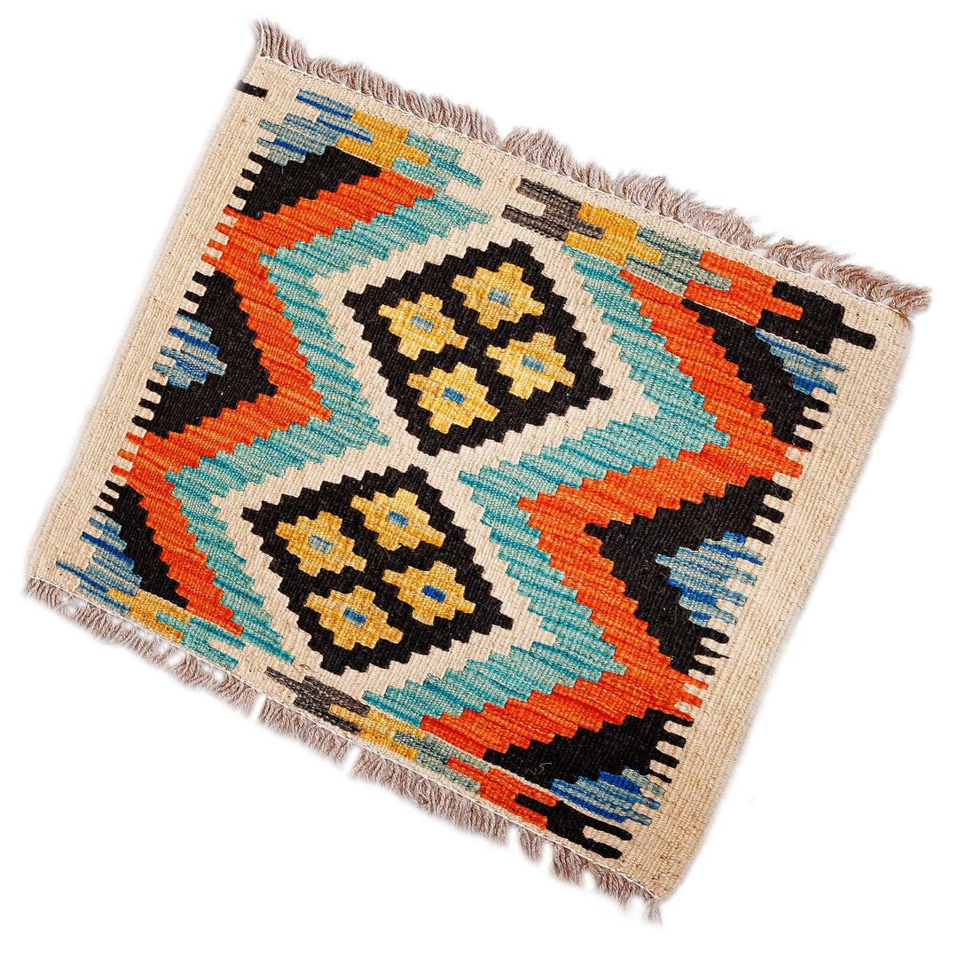 Hand-Knotted Wool Area Rug with Rhombus Motifs (1.5x2) - Captivating Patterns