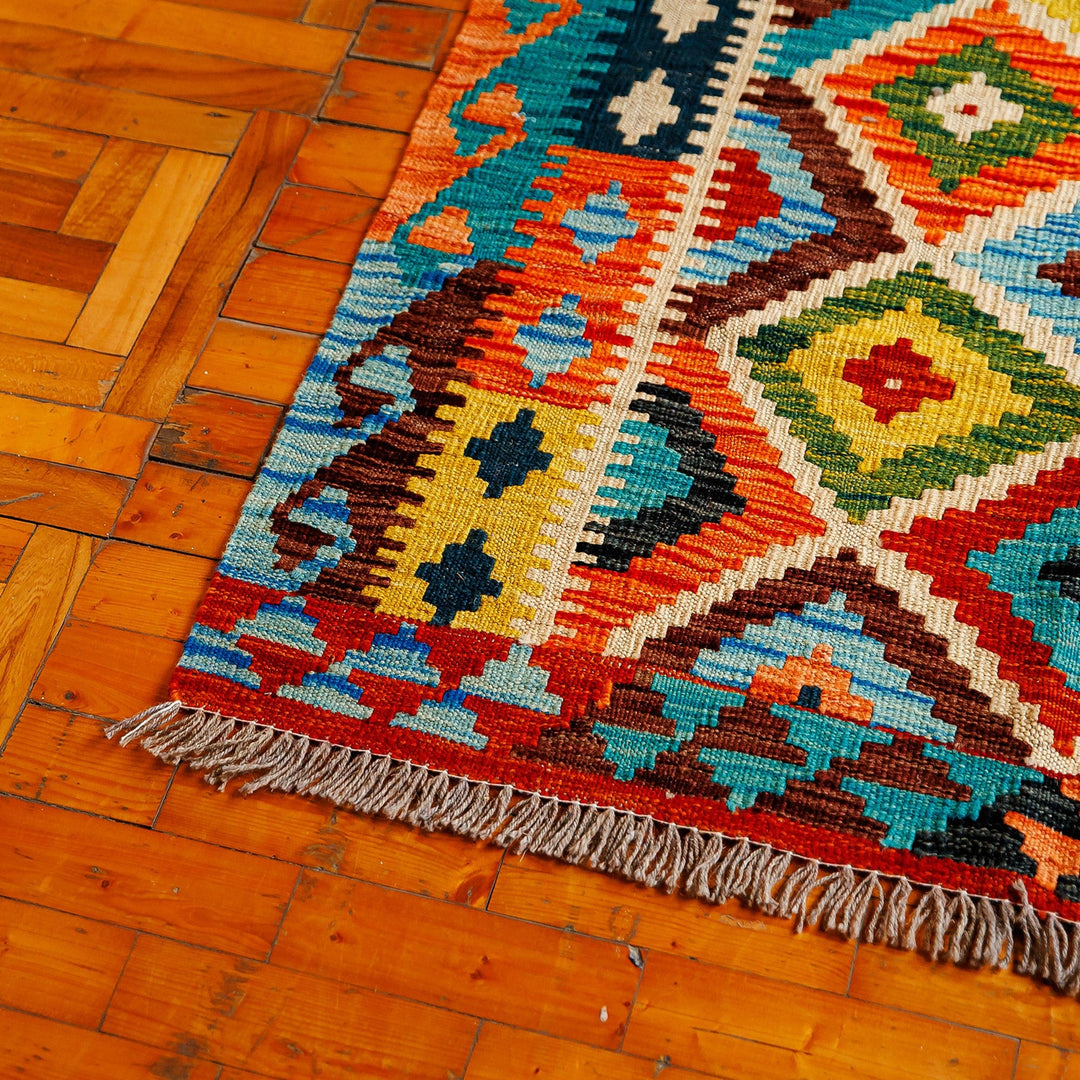 Hand-Knotted Wool Area Rug with Rhombus Motifs (3x5) - Sublime Geometry