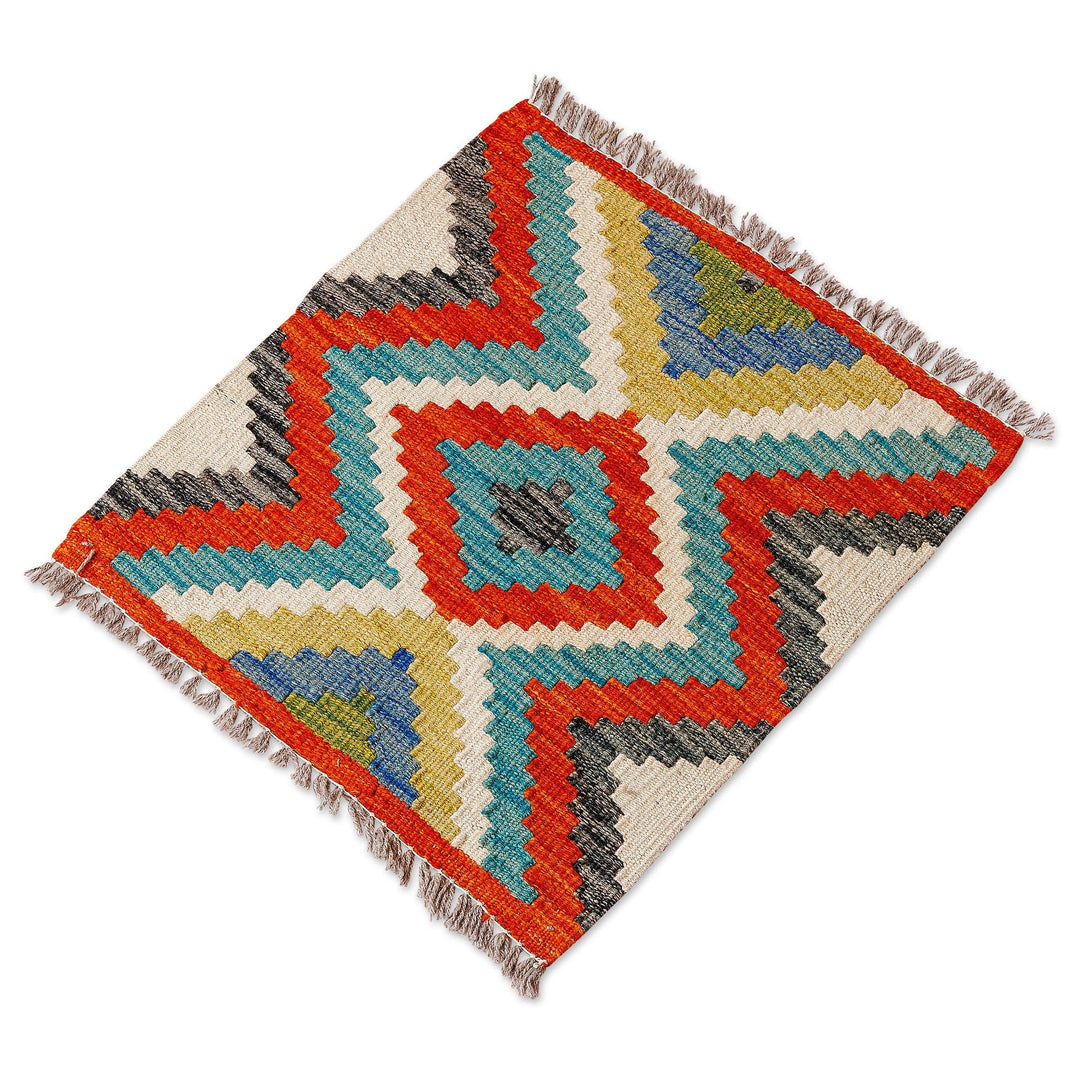 Geometric Patterned Assorted 100% Wool Area Rug (1.5x1.5) - Ancient Lands