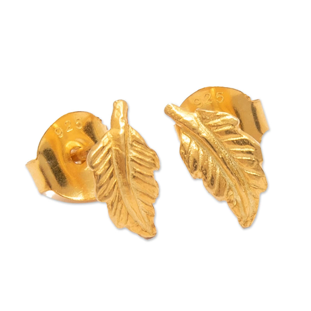 High-Polished 22k Gold-Plated Leafy Stud Earrings - Triumph in the Forest
