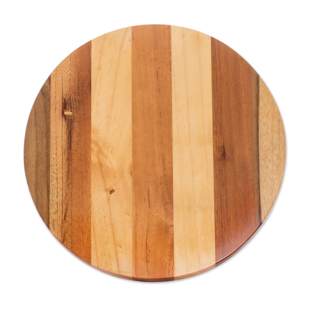 Handmade Round Bay Laurel, Cedar and Pinewood Cutting Board - Delicious Moon