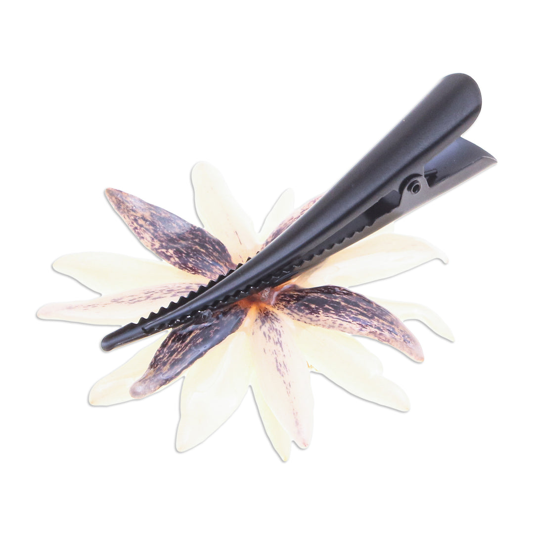 Hair Clip with Resin-Coated Natural Water Lily in Ivory - Chic Ivory Water Lily