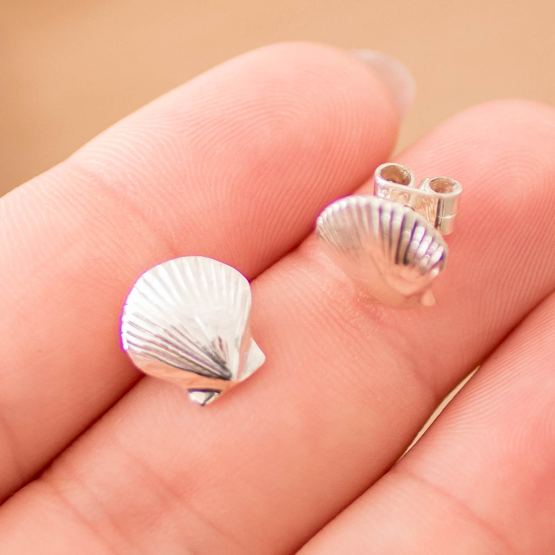 Seashell-Shaped High-Polished Sterling Silver Stud Earrings - Aquatic Mystery