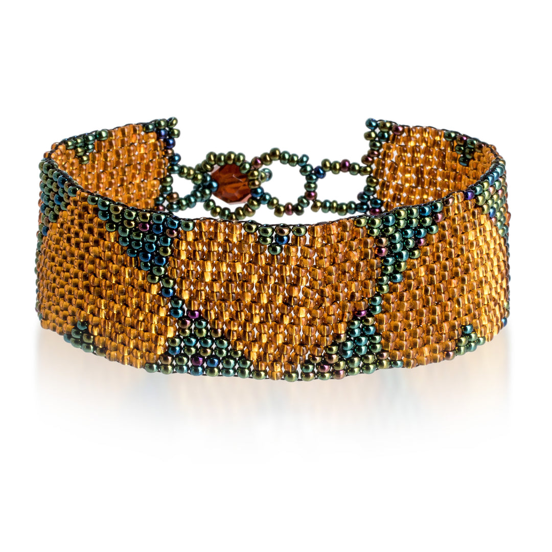 Handcrafted Adjustable Beaded Bracelet with Heart Patterns - Golden Empress of Love