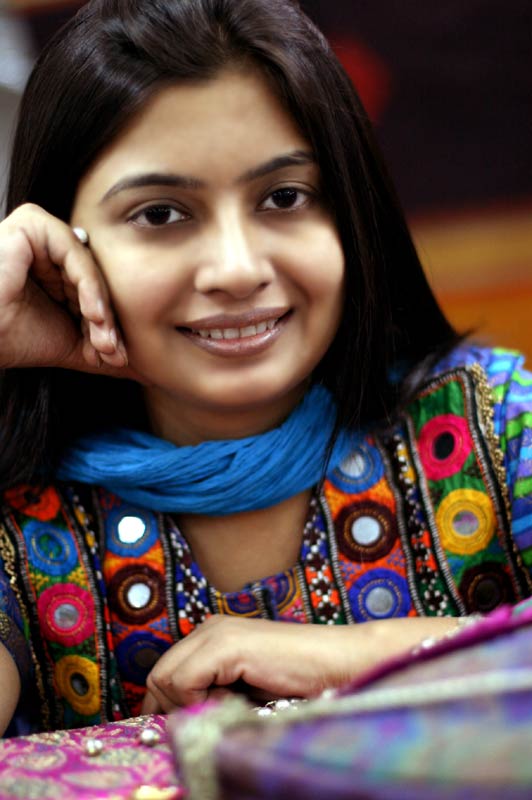 Multicolor Beaded Kingfisher Dangle Earrings - Kingfisher Charm in Yellow