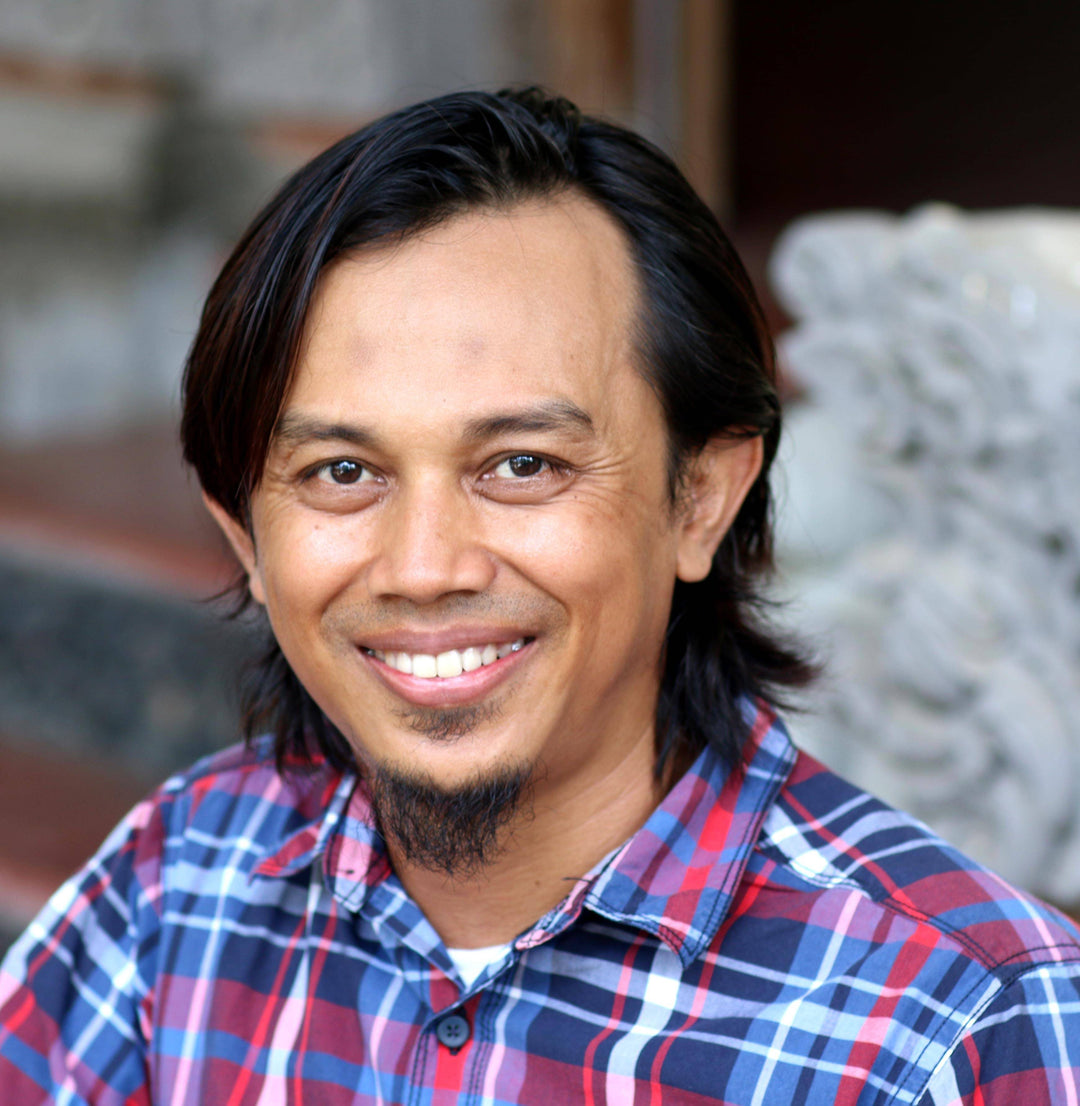 Artistic Hamsa Pendant Necklace in Horn and Black Leather - Hamsa Art