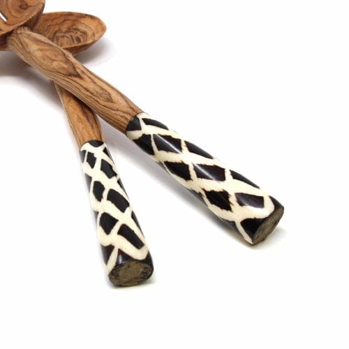 Olive Wood Serving Set with Bone Handles - Diamond Batik