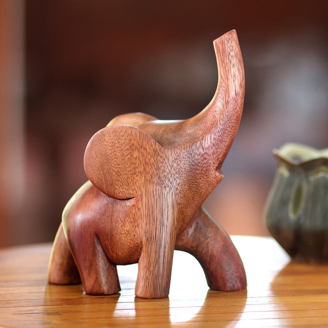 Elephant Strut