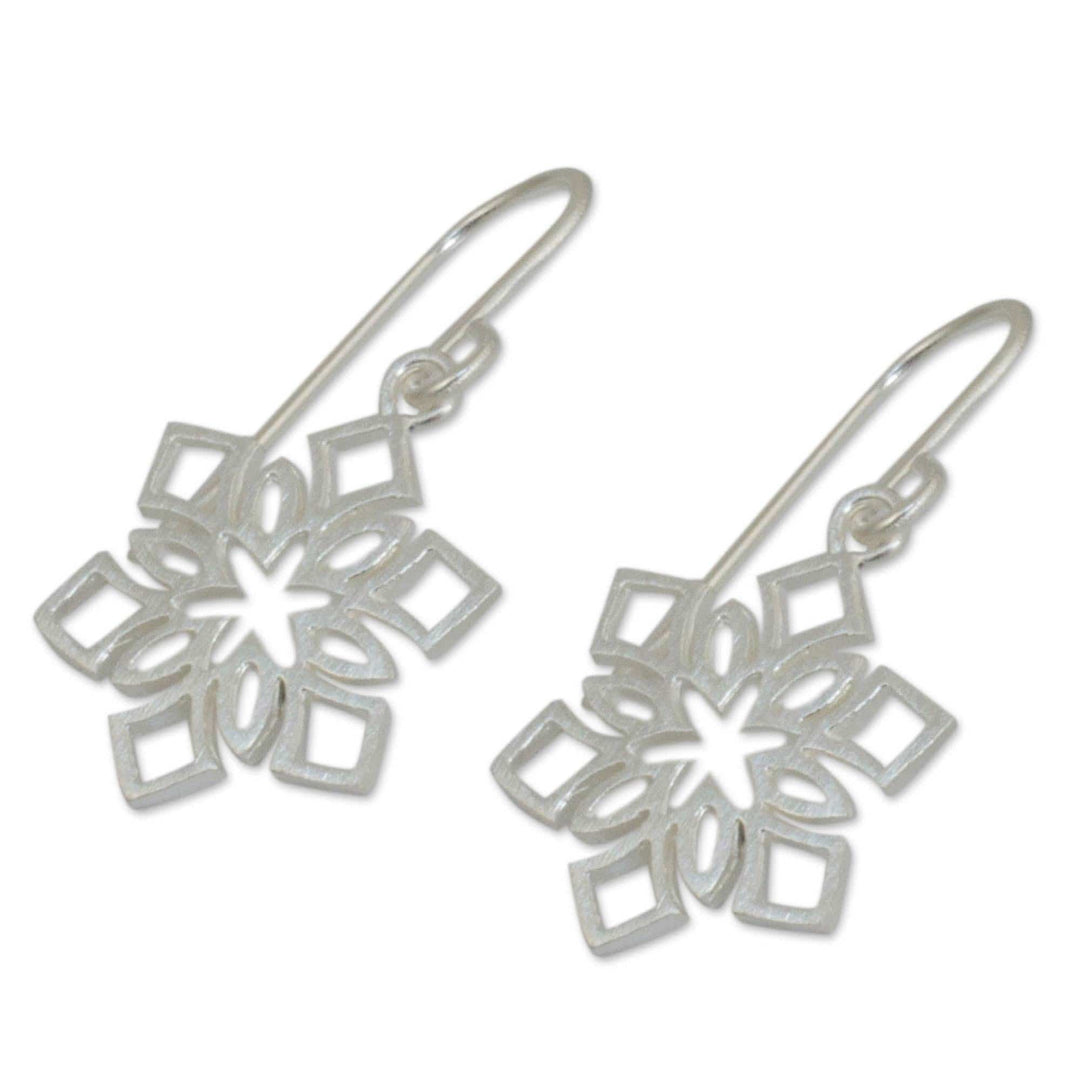 Artisan Jewelry Women's Sterling Silver Earrings - Blossoming Snowflakes