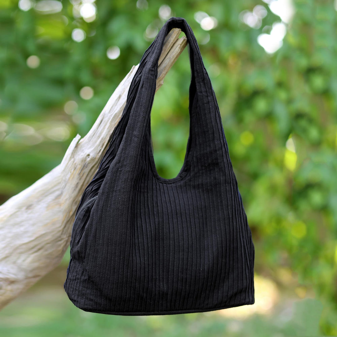 Thai Texture in Black