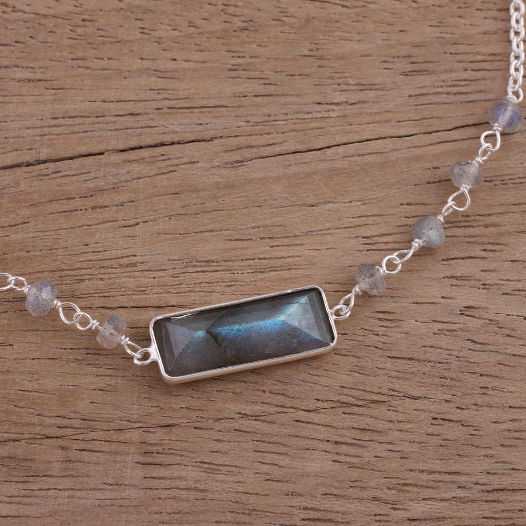 Labradorite Beaded Pendant Bracelet from India - Magical Prism