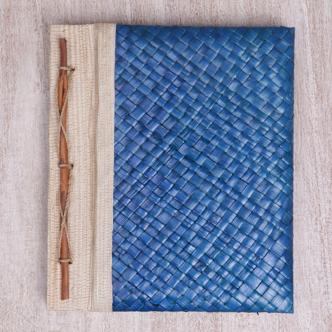 Happy Weaver in Blue