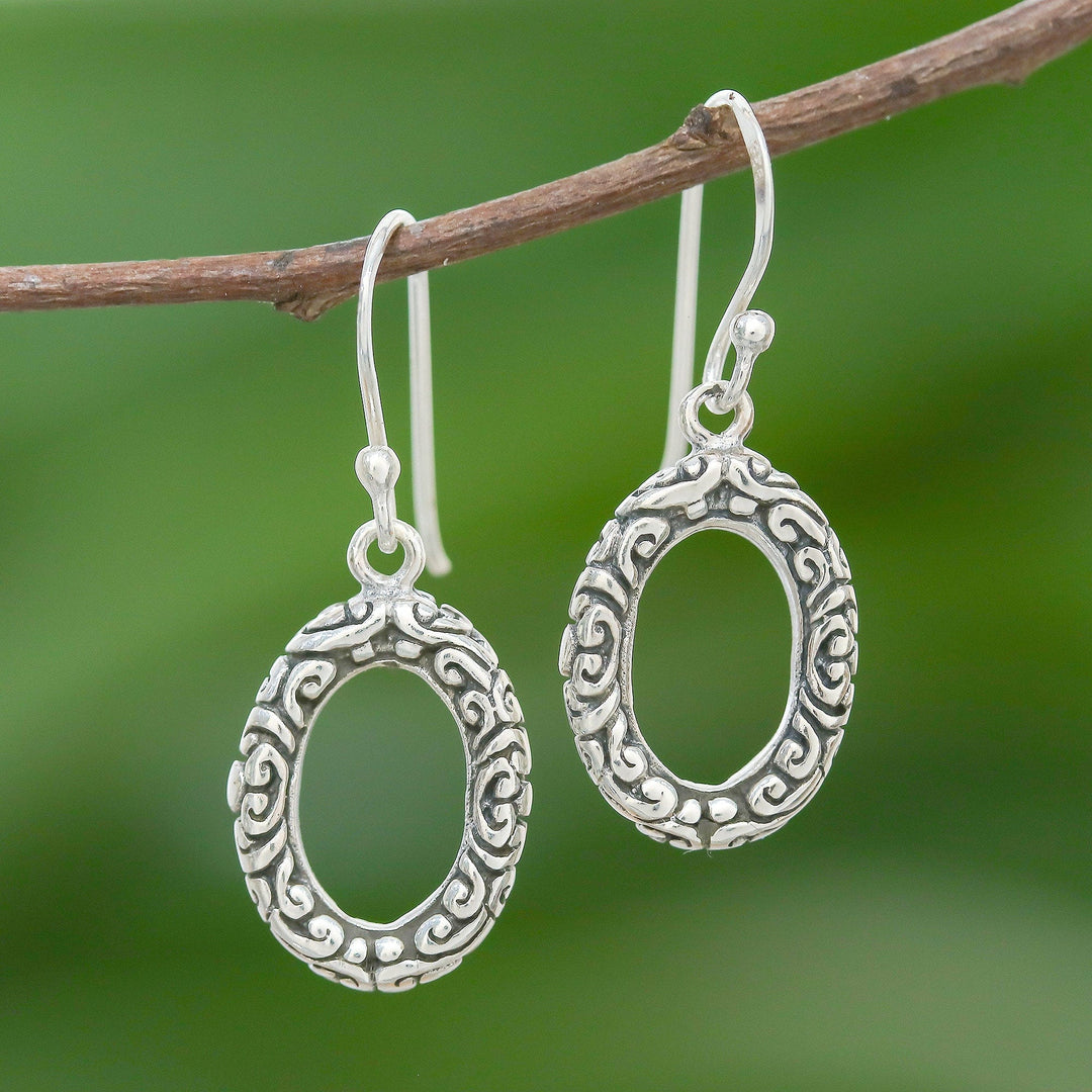 Oval Fascination