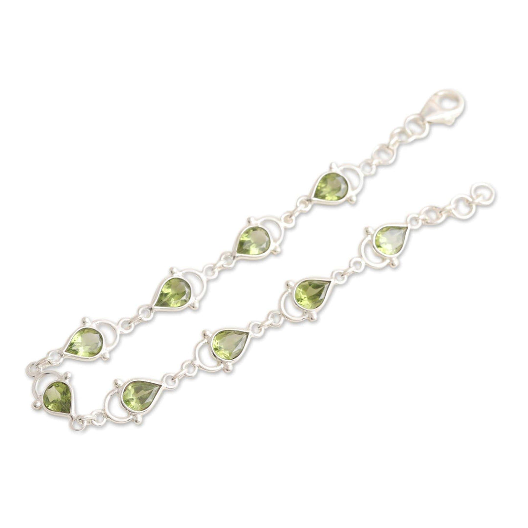 Indian Peridot and Sterling Silver Link Bracelet - Gleaming Drops