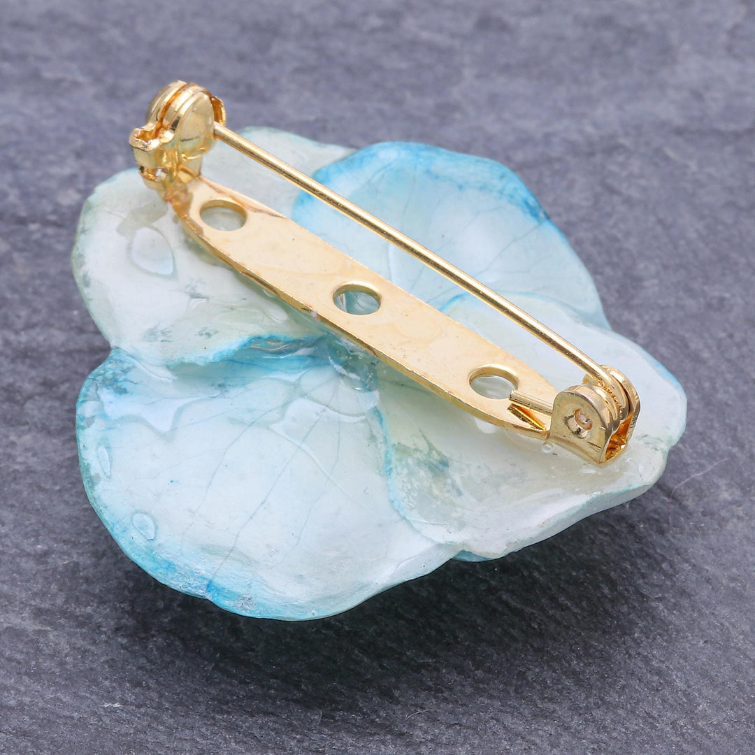 Thai Resin Coated Natural Blue Hydrangea Brooch Pin - Pale Blue Hydrangea