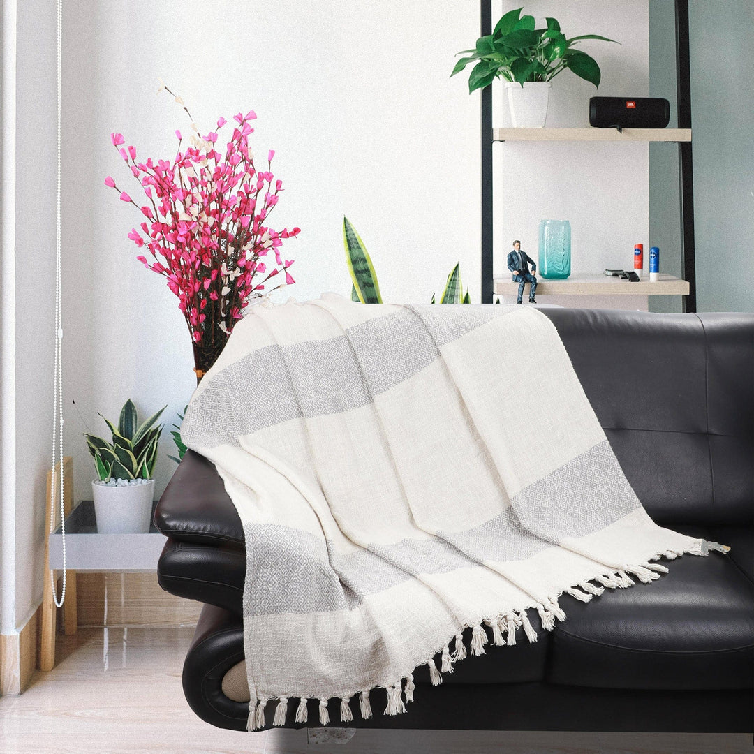 Artisan Crafted Cotton Throw Blanket from India - Diamond Elegance in Grey