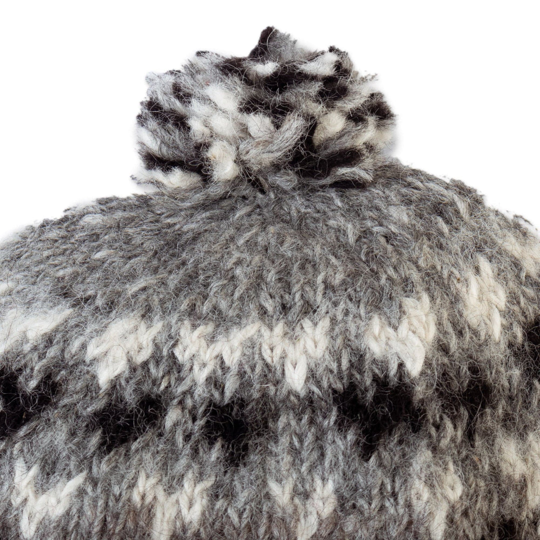 100% Alpaca Hat in Black and Grey Hand-Knitted in Peru - Heavenly Hearts