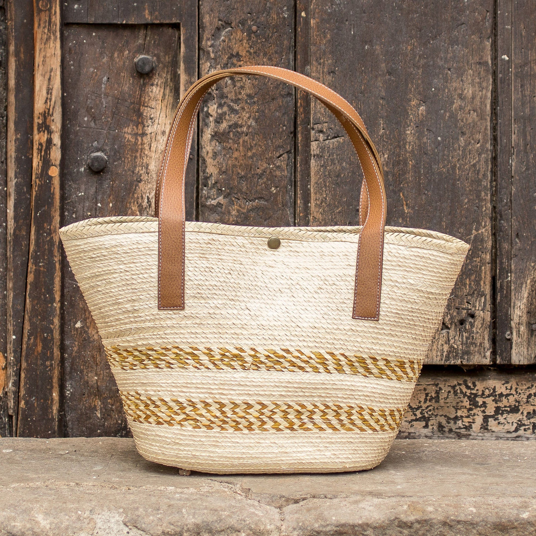 Handcrafted Beige and Golden Natural Fiber Shoulder Bag - El Sunzal Beach