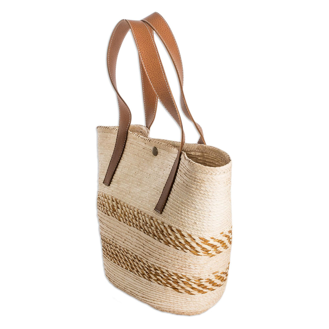 Handcrafted Beige and Golden Natural Fiber Shoulder Bag - El Sunzal Beach