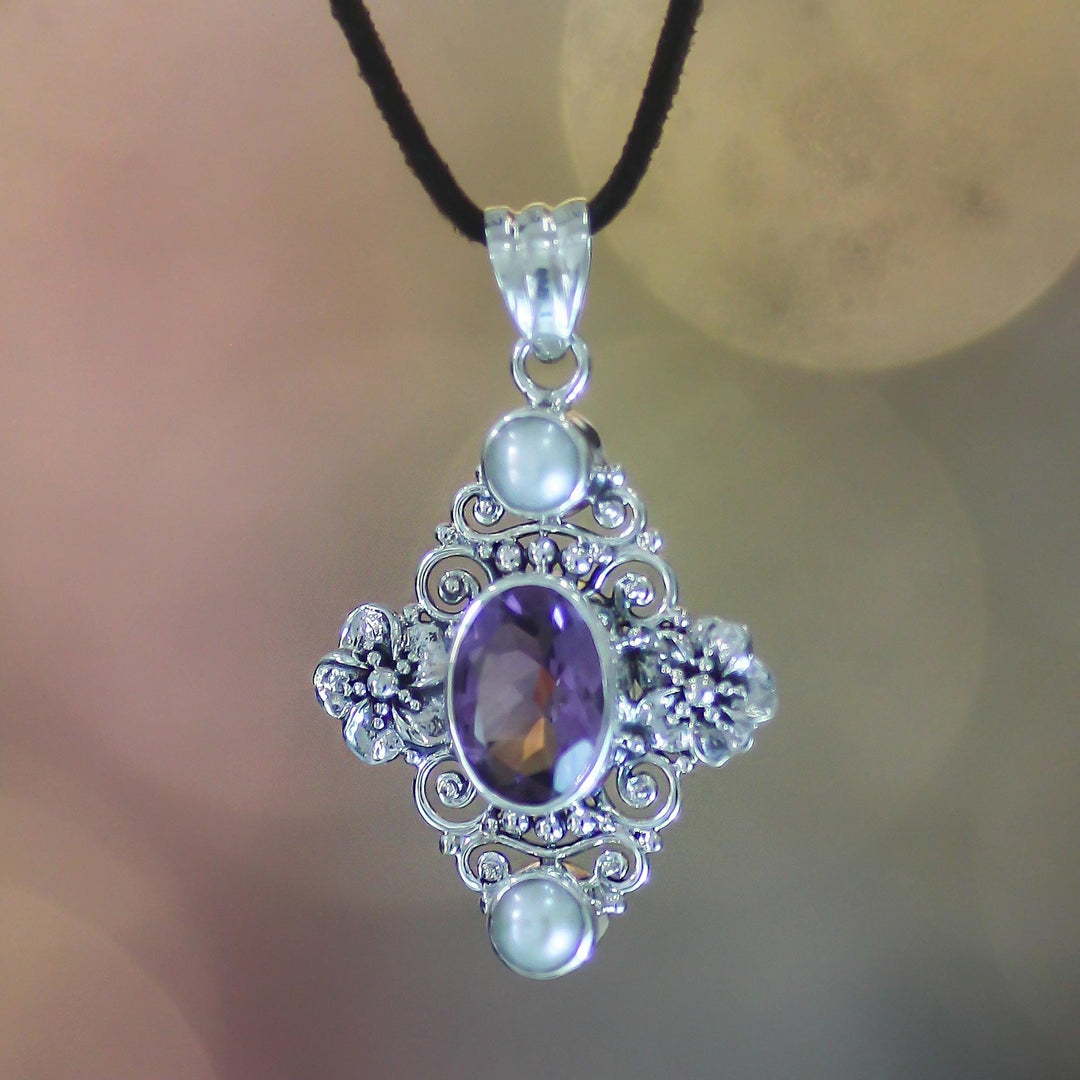 Floral Pearl and Amethyst Silver Necklace - Frangipani Queen