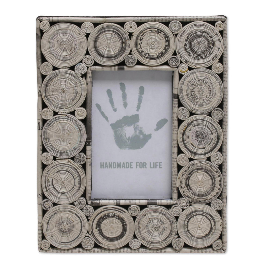 3x5 Recycled Paper Photo Frame in Grey - Hypnotizing Grey