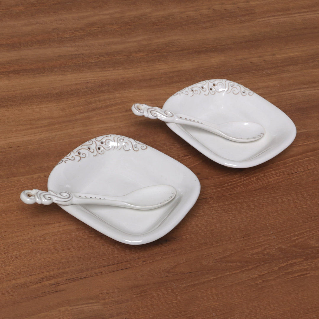 White Ceramic Pair of Bowls and Spoons (4-Piece Set) - Keraton Vessel in White