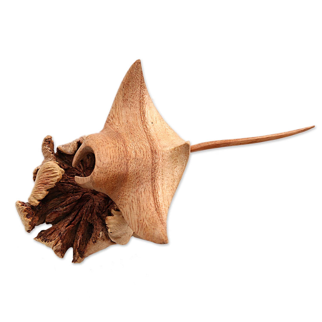 Jempinis and Benalu Wood Manta Ray Figurine - Calm Manta Ray