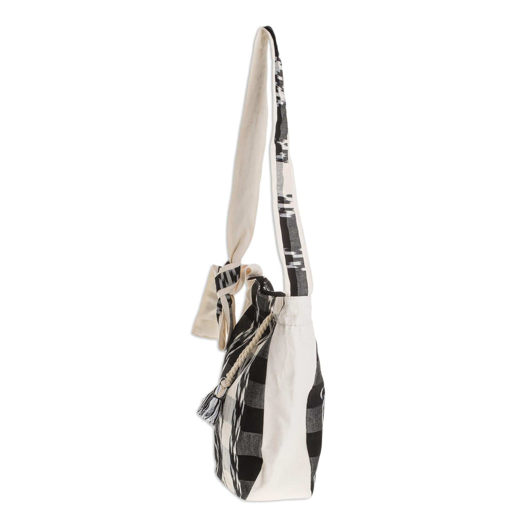 Handwoven Cotton Bucket Bag in Black and Ivory - Black and Ivory