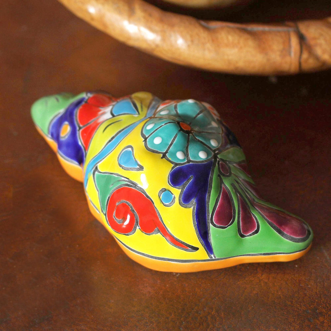 Talavera Conch