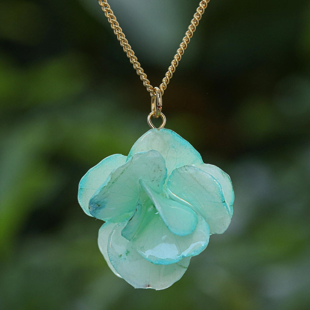 Gold-Accented Hydrangea Petal Pendant Necklace - Sea Hydrangea