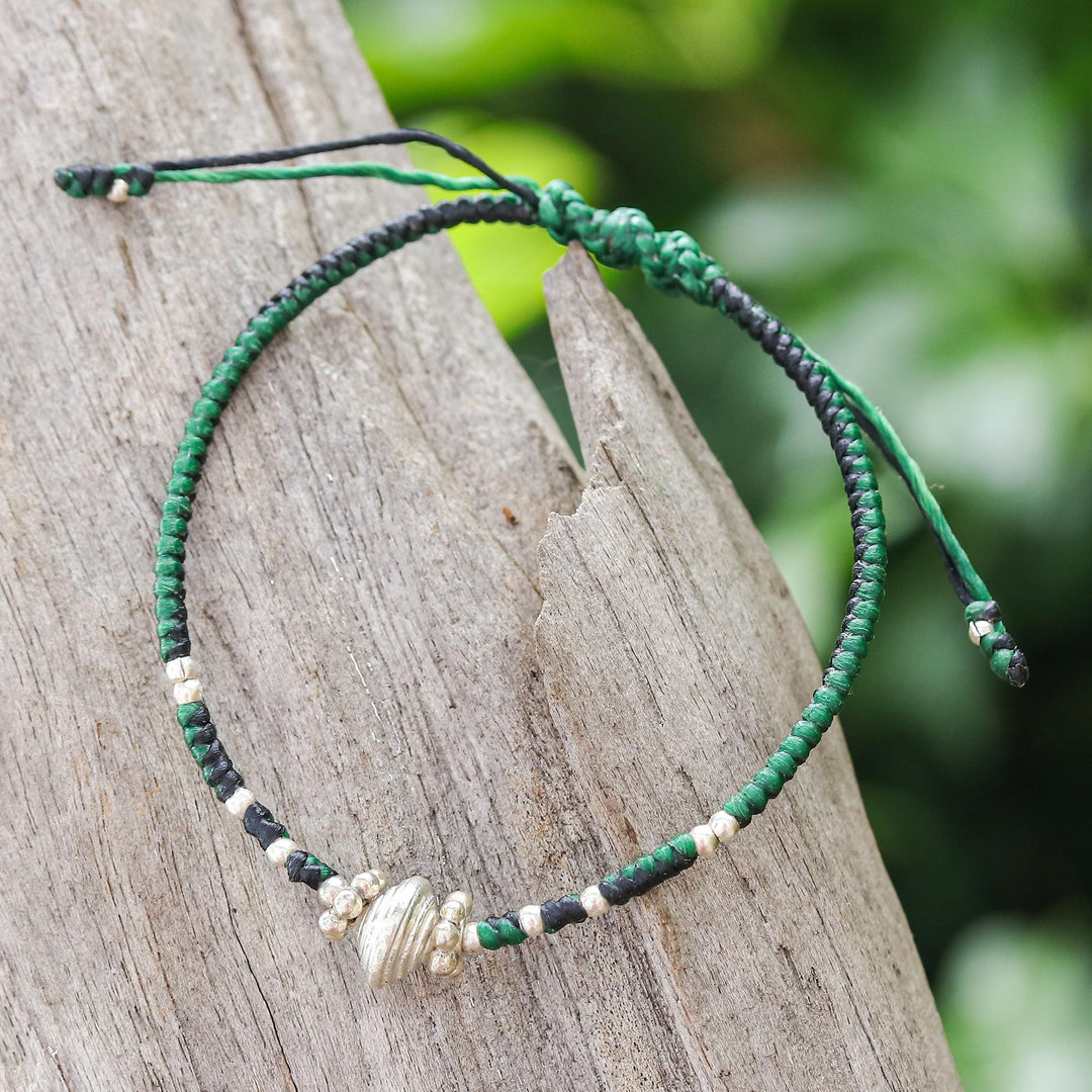 Silver Pendant Bracelet in Green and Black - Spinning Green