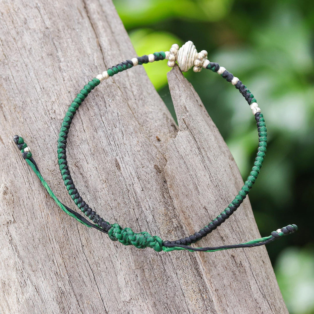 Silver Pendant Bracelet in Green and Black - Spinning Green
