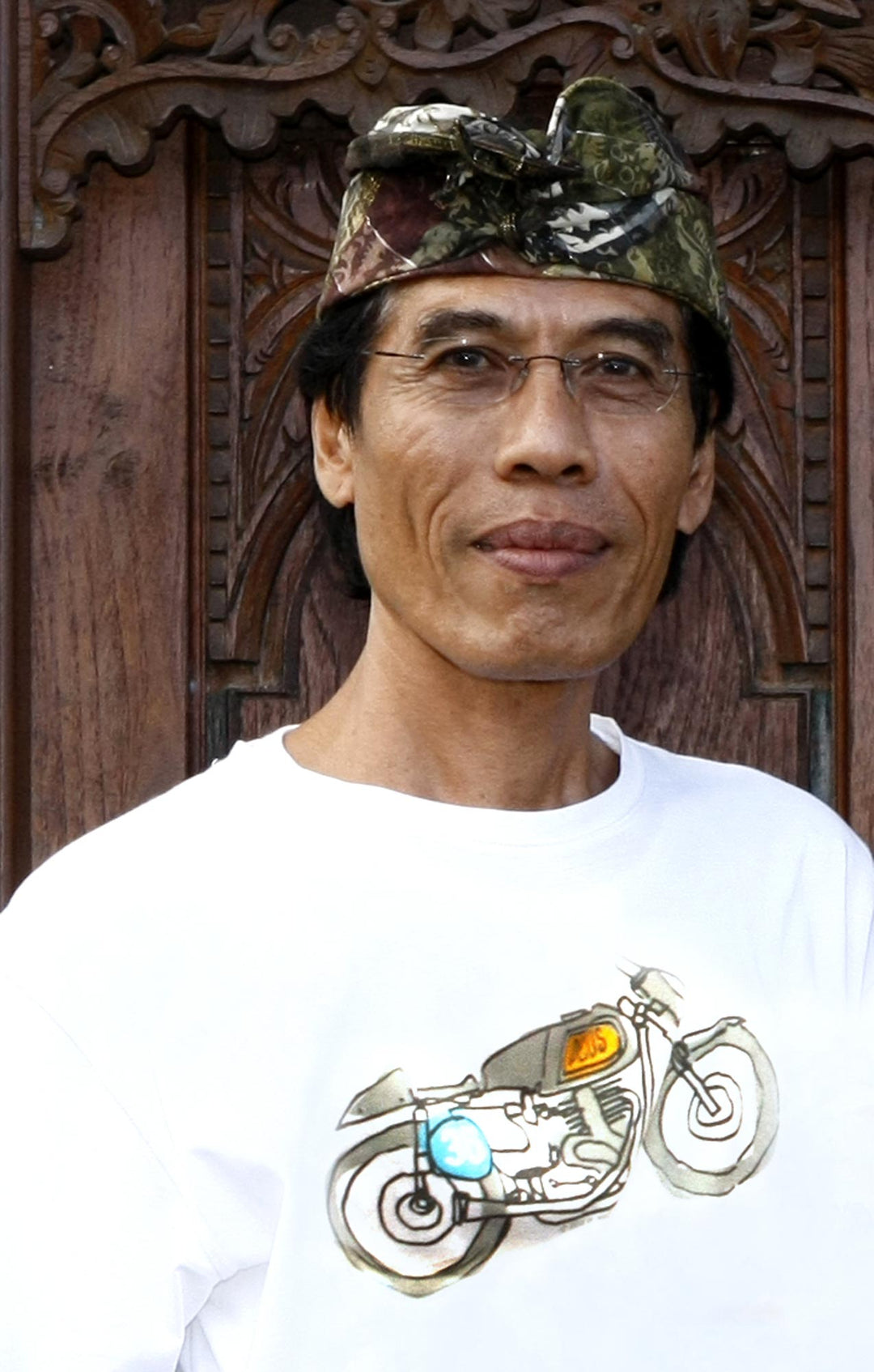 Butterfly-Themed Embroidered Silk Hand Fan from Bali - Perching Butterfly