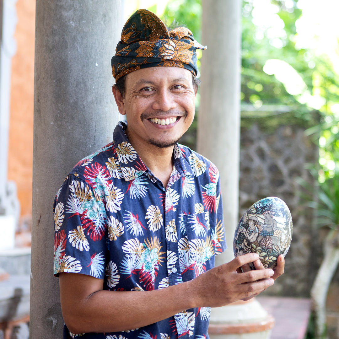 Hand-Painted Indonesian Wood Egg Sculpture - Juru Pencar