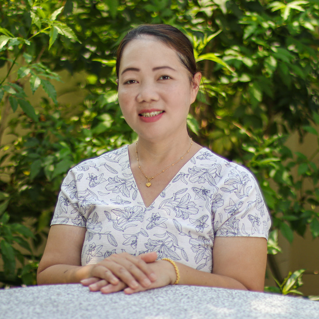 Set of Two Hand-Carved Elephant Raintree Wood Phone Holders - Giant Help