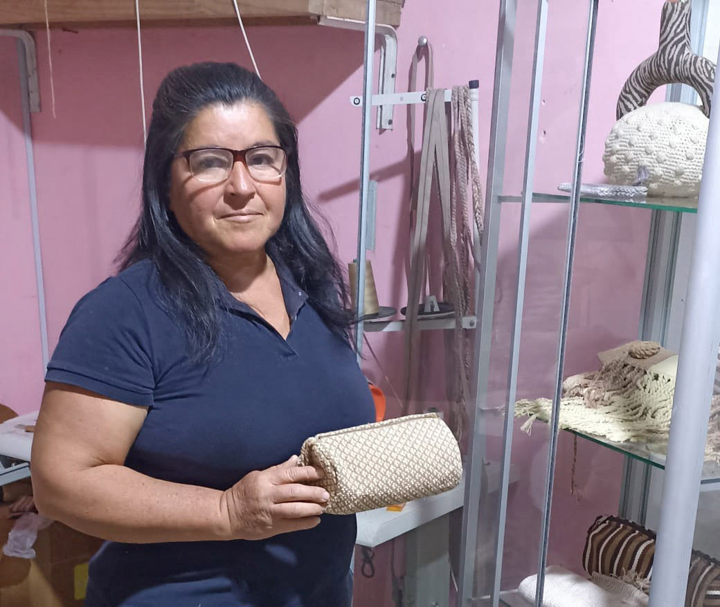 Striped Hand-Woven Cotton Coin Pouch with Snap Top Closure - Warm Winds