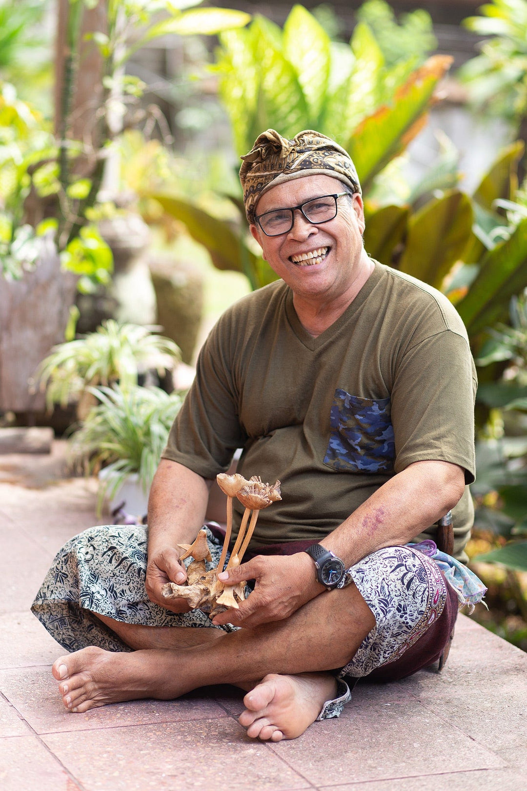 Balinese Hand-Painted Mushroom-Themed Wood Sculpture - Magical Agaricus