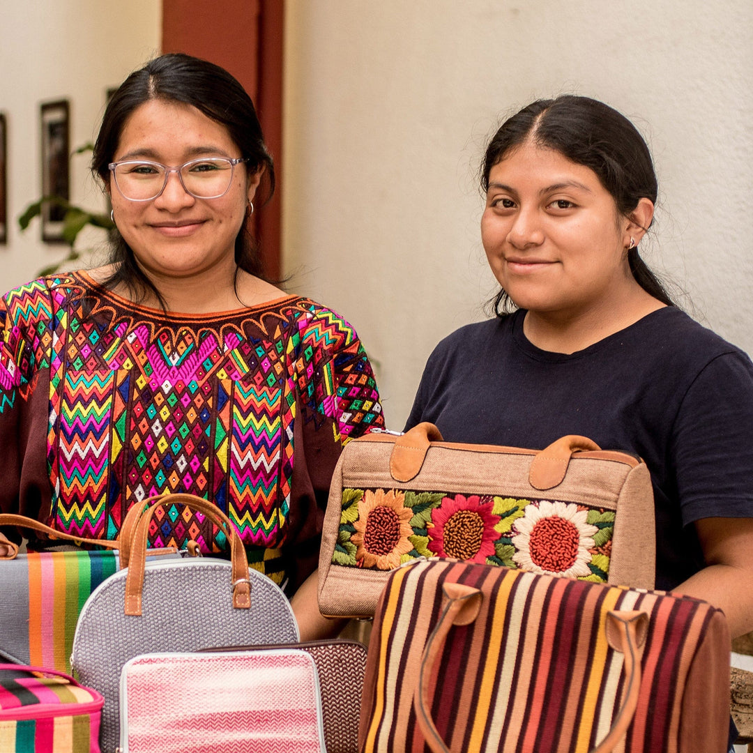 Hand-Woven Cotton Zipper Wallet in Cherry Pink and White - Colors of Tradition in Cherry
