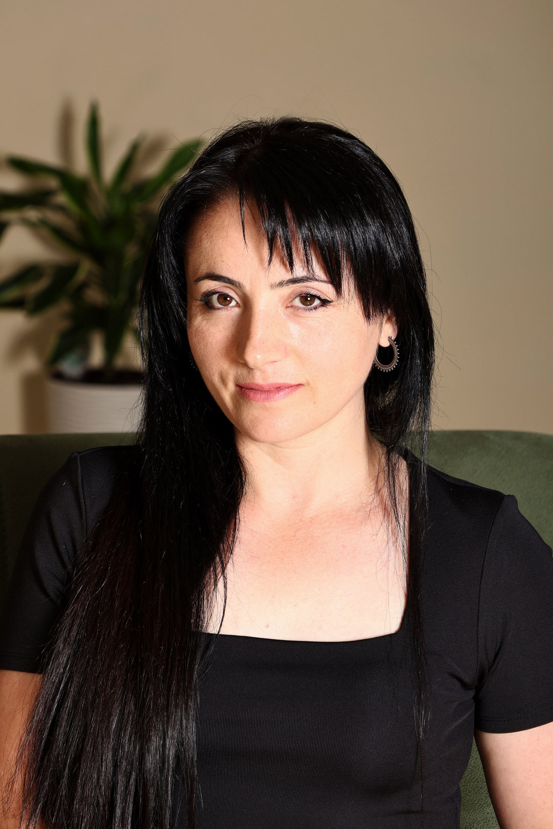 Adjustable Black Macrame Glass Pendant Necklace from Armenia - Midnight Flair