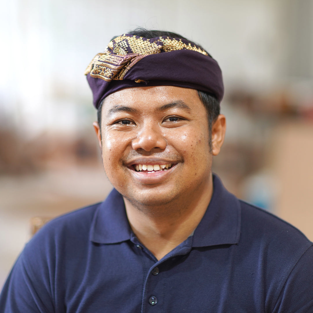 Traditional Canang Sari Natural Peridot Dangle Earrings - Canang Sari