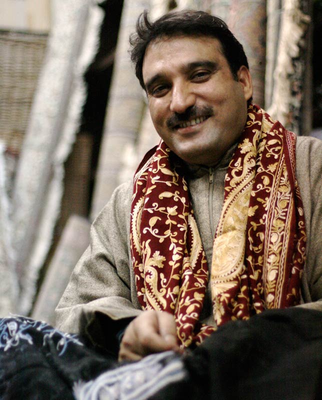 Brown and Ivory Checked Wool Shawl from India - Kashmiri Cream and Coffee