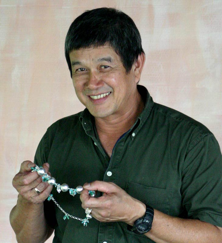 Artisan Crafted Silver Bracelet with Starfish Charm - Sparkling Waves